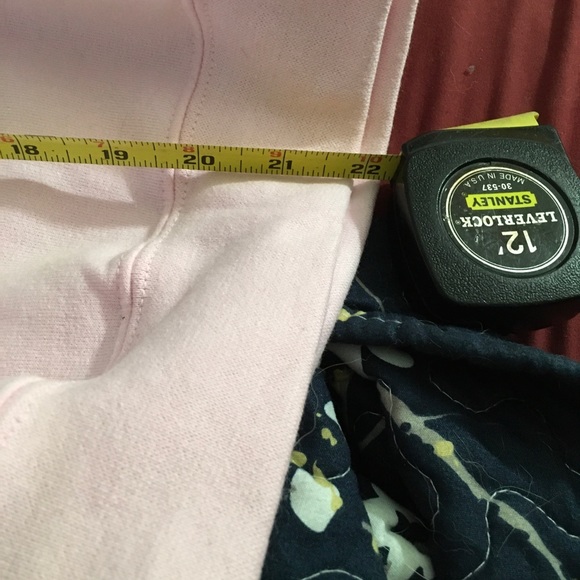 NWOT M/L Printed off shoulder alien logo sweater - Picture 7 of 8